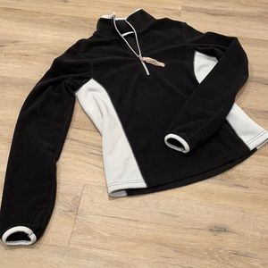 Derek Heart pullover.
